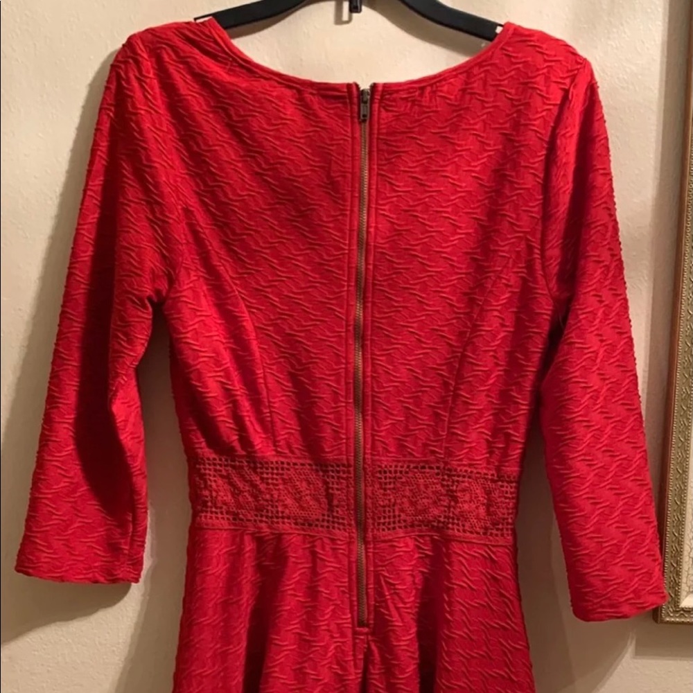 Dress - Picture 3 of 3